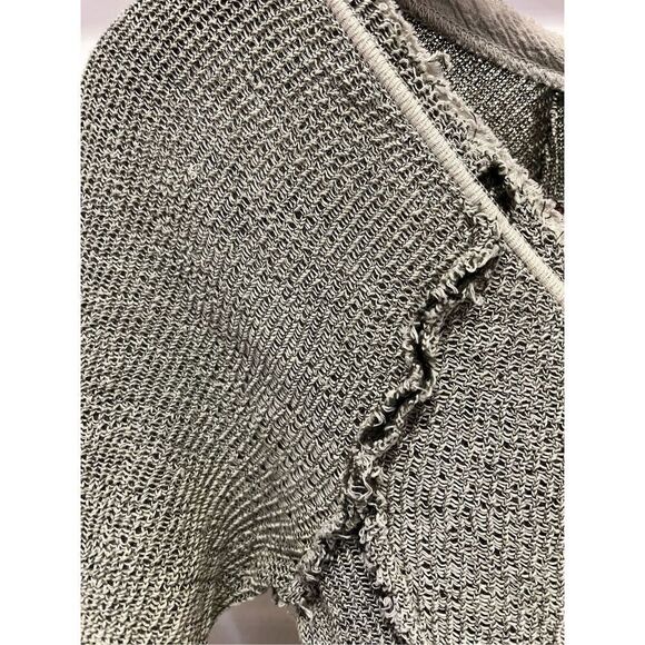 Free People Green Light Weight Ragged Henley sz M ( flaw) - Picture 3 of 7